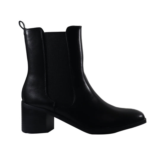 nova-1 black pu