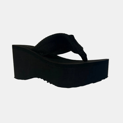 Poolside-07 Black