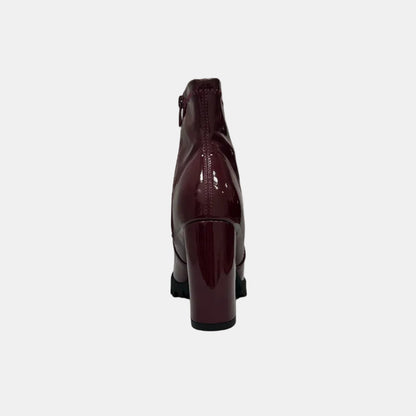 Leslie-50 WinePat