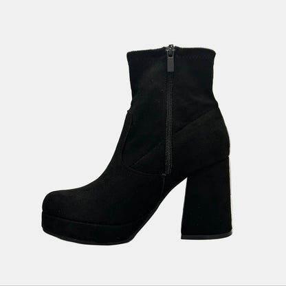East-1 BlackSuede