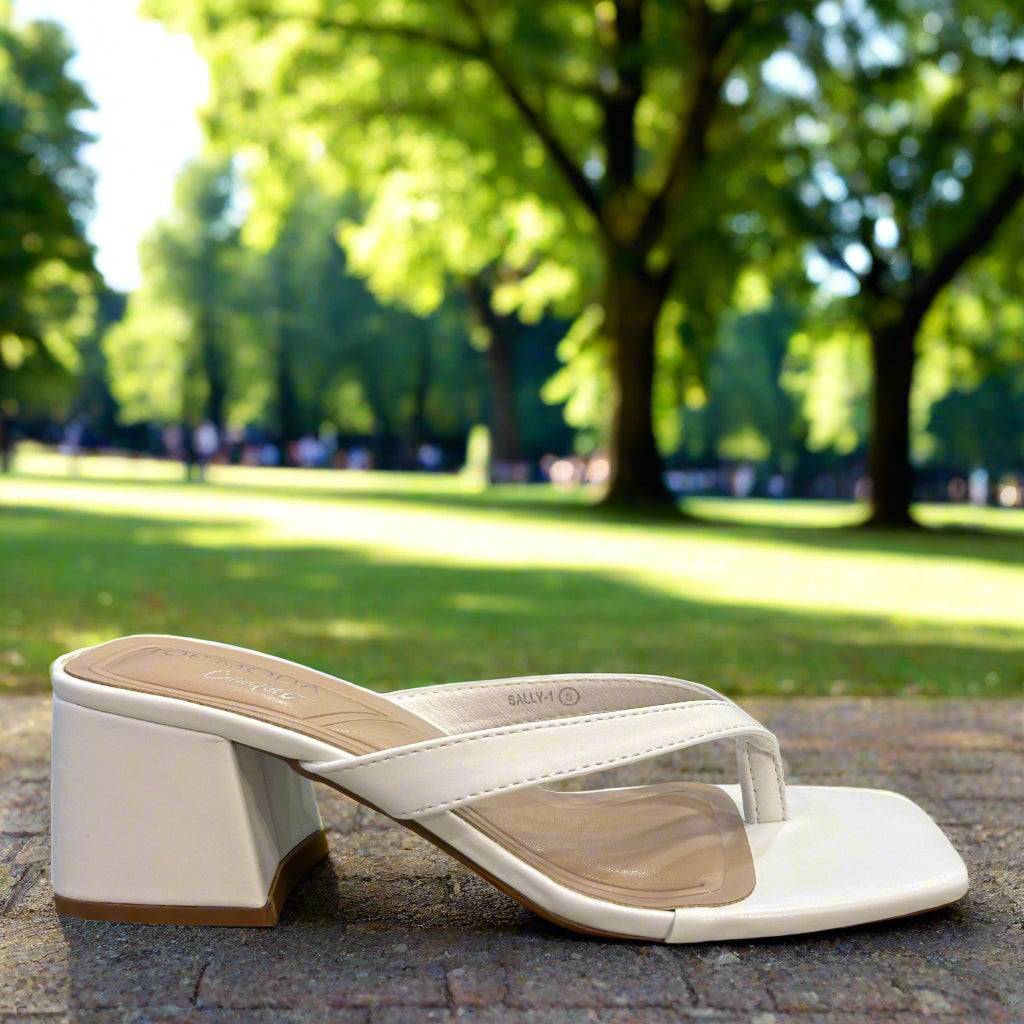 sally-1 white pu