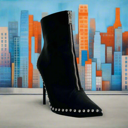 Free Giselle-04 Black PU