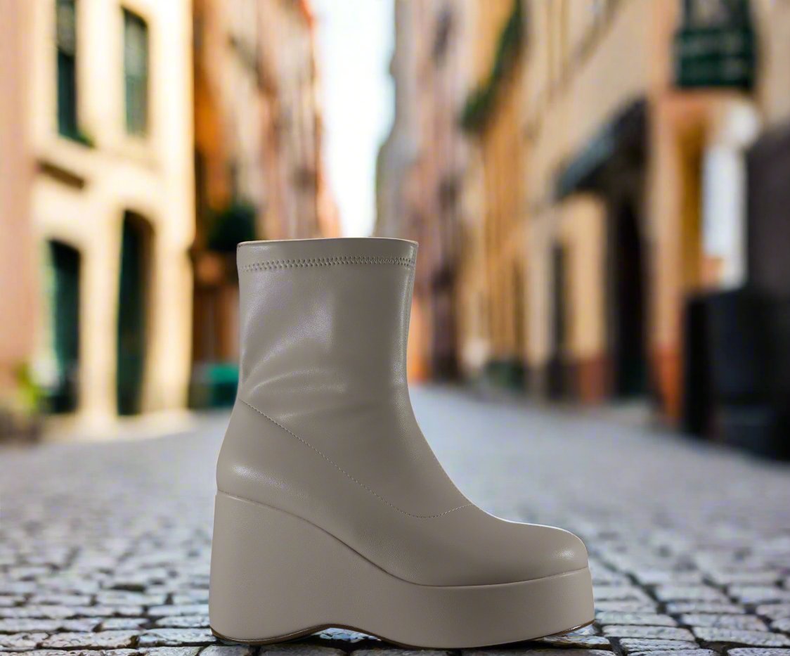 docia-1 off white pu