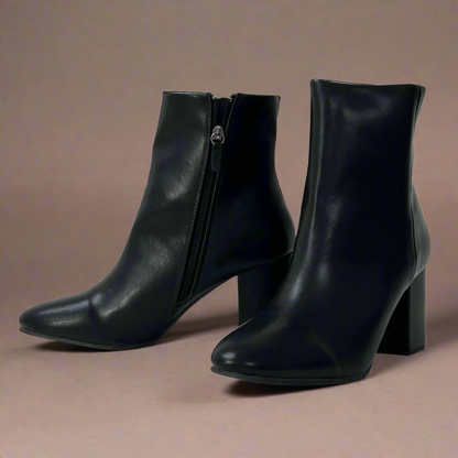 Free Malone-01 Black PU