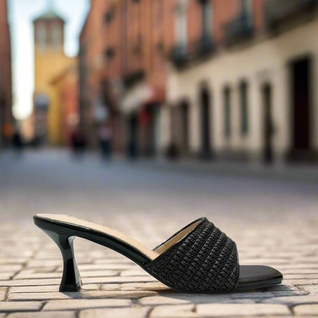 Mary-101 Black