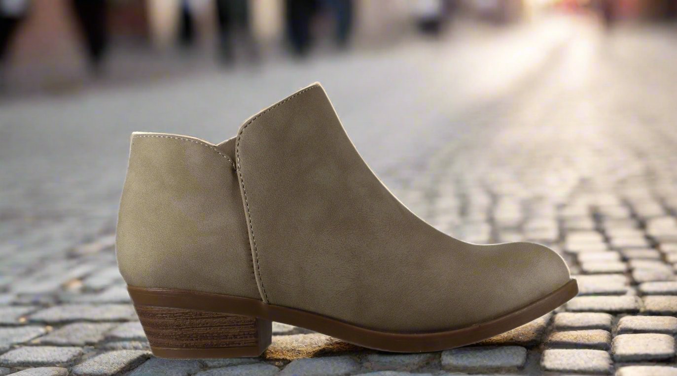 edgy-2s beige kids shoes